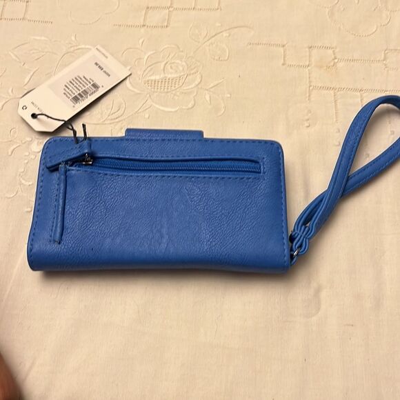 NWT Nautica Blue Wristlet Wallet w/Removable Phone Holder | Stylish & Functional - Picture 2 of 8